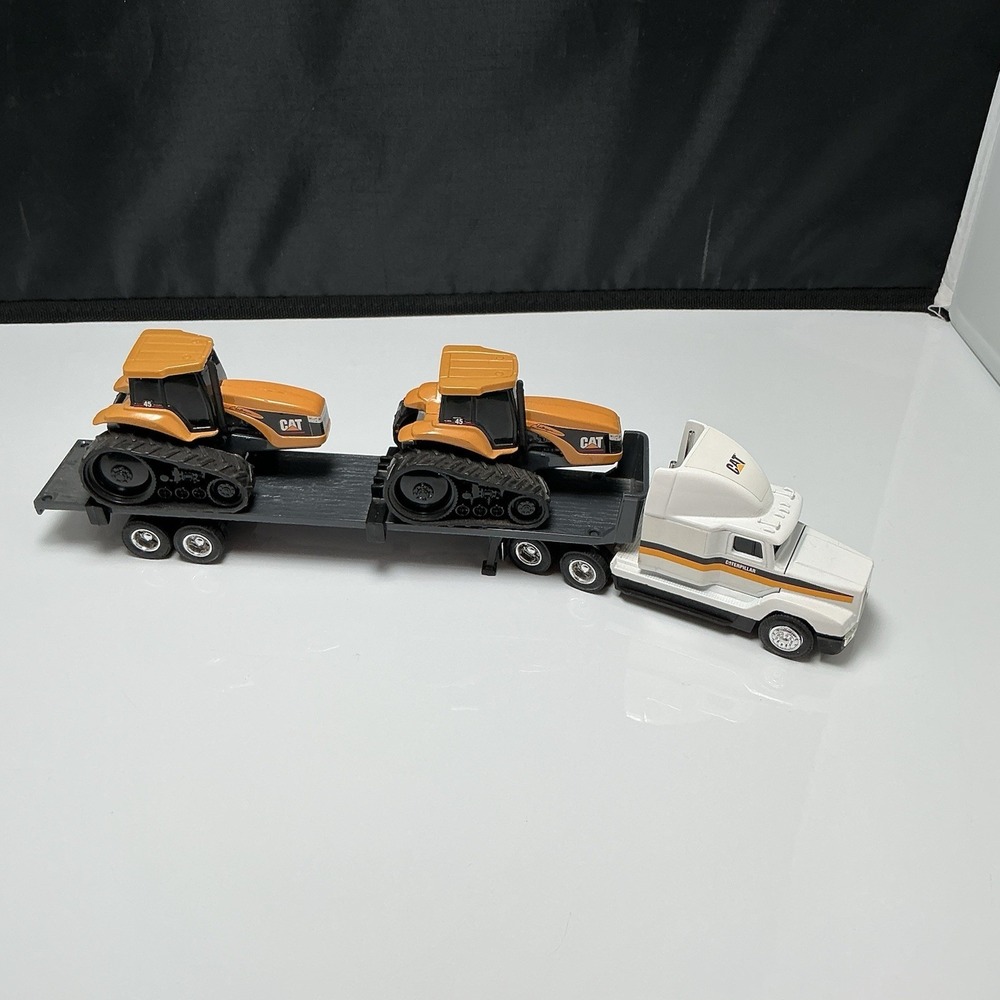 ERTL CAT CATERPILLAR CHALLENGER 45 AG TRACTOR HAULING SEMI SET 1/64